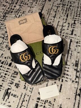 Gucci Black Quilted Leather Thong Sandals with Gold GG Hardware